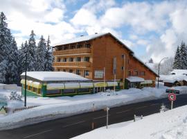 Hôtel De La Couronne: Mijoux şehrinde bir otel