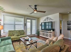 Pointe West Family Retreat Balcony and Ocean Views!, spa hotel in Galveston