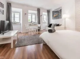 InLoveApartments - Under A Fig Tree