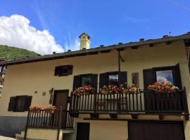 Aosta Mountain House- Casa La Chapelle，奧斯塔的便宜飯店