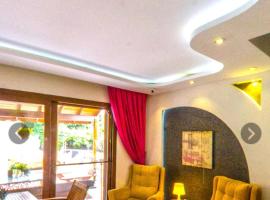 LİLA BUTİK OTEL DİKİLİ, hotel in Izmir