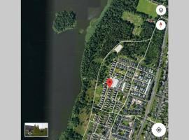 7 bädds villa på Teleborg, sjönära, hotell i Växjö