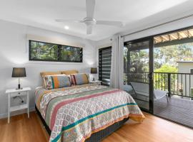 Tramican Street House, apartament din Point Lookout