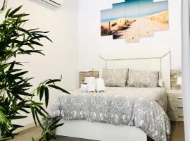 Luxury Carihuela Beach, ξενοδοχείο στο Τορρεμολίνος