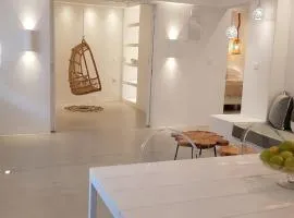 Modern House near Parikia with 3 bedrooms & 2 bath