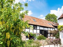 The Old Farm, vacation home in Gloucester