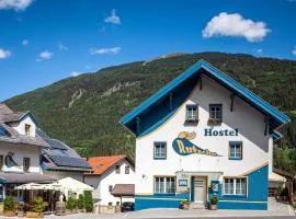 Rutsche Hostel