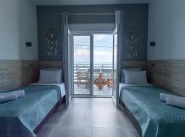 Golden Seaside 2, hotel in Nea Roda