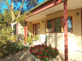 Treetops Hideaway Albury, hotel en Albury