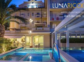 Hotel Luna Riccione e Aqua Spa Only Adults +12: Riccione şehrinde bir spa oteli