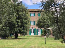 Casa Capanni alla Fila, hotel v destinaci Cortona