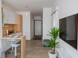 Jacuzzi - Flexible SelfCheckIns 20 - Zagreb - Luxury - Garage - Smart - Brand New - Apartments Repinc