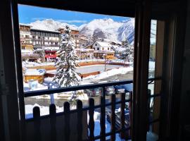 Hôtel Le Blainon, hotel cerca de Telesilla de Nabines, Auron