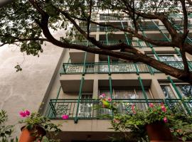 Bougainvilla Apartment, lejlighedshotel i Surat