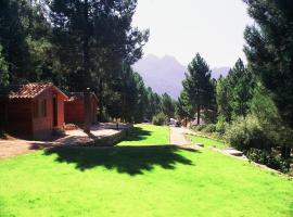 Cabañas La Toma del Agua, hotel v mestu Riópar