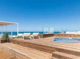 Alzocaire Hostal Boutique, beach hotel in Conil de la Frontera