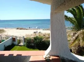 In front of the beach - La terrazza sul mare
