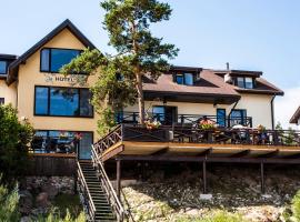 Villa Anna, хотел в Апшуциемс