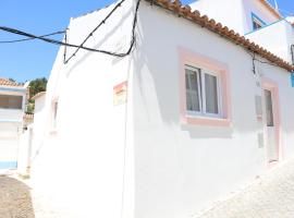 Salema Beach Home, hotel em Salema