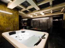 Apartments in Kaunas city centre with Jacuzzi bath, hotel v destinaci Kaunas