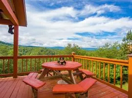 Kori's Mountain View, FREE tickets each paid day, Theater Room, Hot Tub, Game Room, WIFI!!!