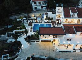 Apartments Secret Garden, hotel dengan kolam renang di Ulcinj