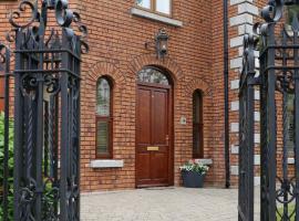 Mullingar town apartment 2 bedrooms, hotel cerca de Mullingar Arts Centre, Mullingar