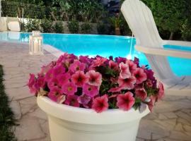 2 bedrooms villa with shared pool furnished garden and wifi at Ragusa, place to stay in Trecasuzze