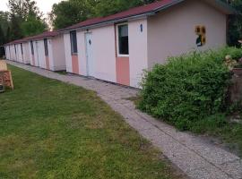 Napraforgó Apartmanok, hotel v destinaci Balatonfůzfő