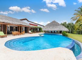 Unique Villa with Ocean and River Views - Staff & Golf Carts, hotel with parking in La Romana