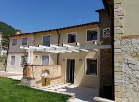 Villavecchia, family hotel in Castegnero