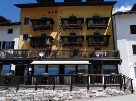 Hotel B&B Francolini, hotel di Folgaria