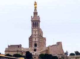 T2 Vue sur la Basilique de Notre Dame de la Garde, hotel near Notre-Dame de la Garde Basilica, Marseille