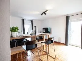 Penthouse mit Blick auf den Yachthafen