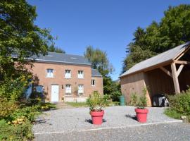 Pleasant holiday home with garden in Ciney, hotell i Ciney