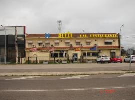 Hostal Alfil – pensjonat w mieście Talavera de la Reina