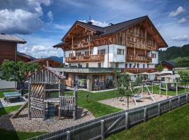 Rainerhof, hotel em Flachau