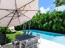 Paradise Home 3 BR with Heated Pool close to Beach, hotel com spa em Fort Lauderdale