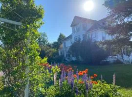 Harbourview Inn