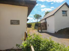 Owl's Nest, hotel with parking in South Molton
