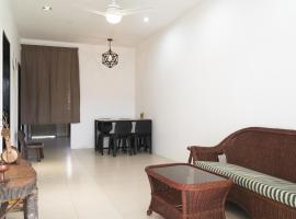 Cozy, Modern, Air Cond Gambang Water Park Homestay -- The Pigeon Guest House، فندق في Kampong Pohoi