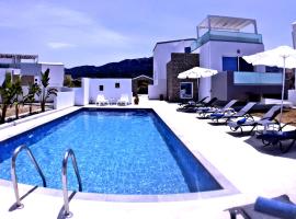 Viesnīca Xenos Villa 4 - Luxury Villa With Private Swimming Pool Near The Sea pilsētā Tigaki