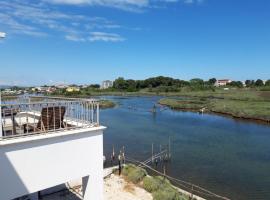 Torre del Lago, obiteljski hotel u gradu 'Foce Varano'