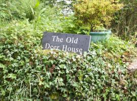 The Old Deer House, hotel with parking in Bodmin