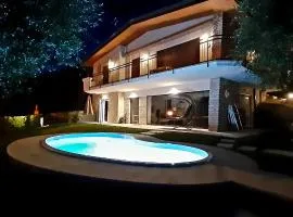 Villa Mimosa-Con piscina e vista lago