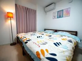 大阪ドーム徒歩10分、九条駅から3分、難波直通6分、海遊館7分、USJ11分