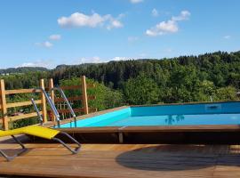 Le Jura en toutes saisons piscine, SPA, climatisation, balades 2cv, hôtel à Bonlieu près de : Cascades du Hérisson