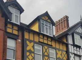 Victoria House