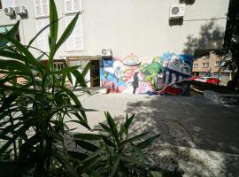 Oasis hostel, hostel in Split