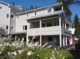 Seitsemän sillan majatalo